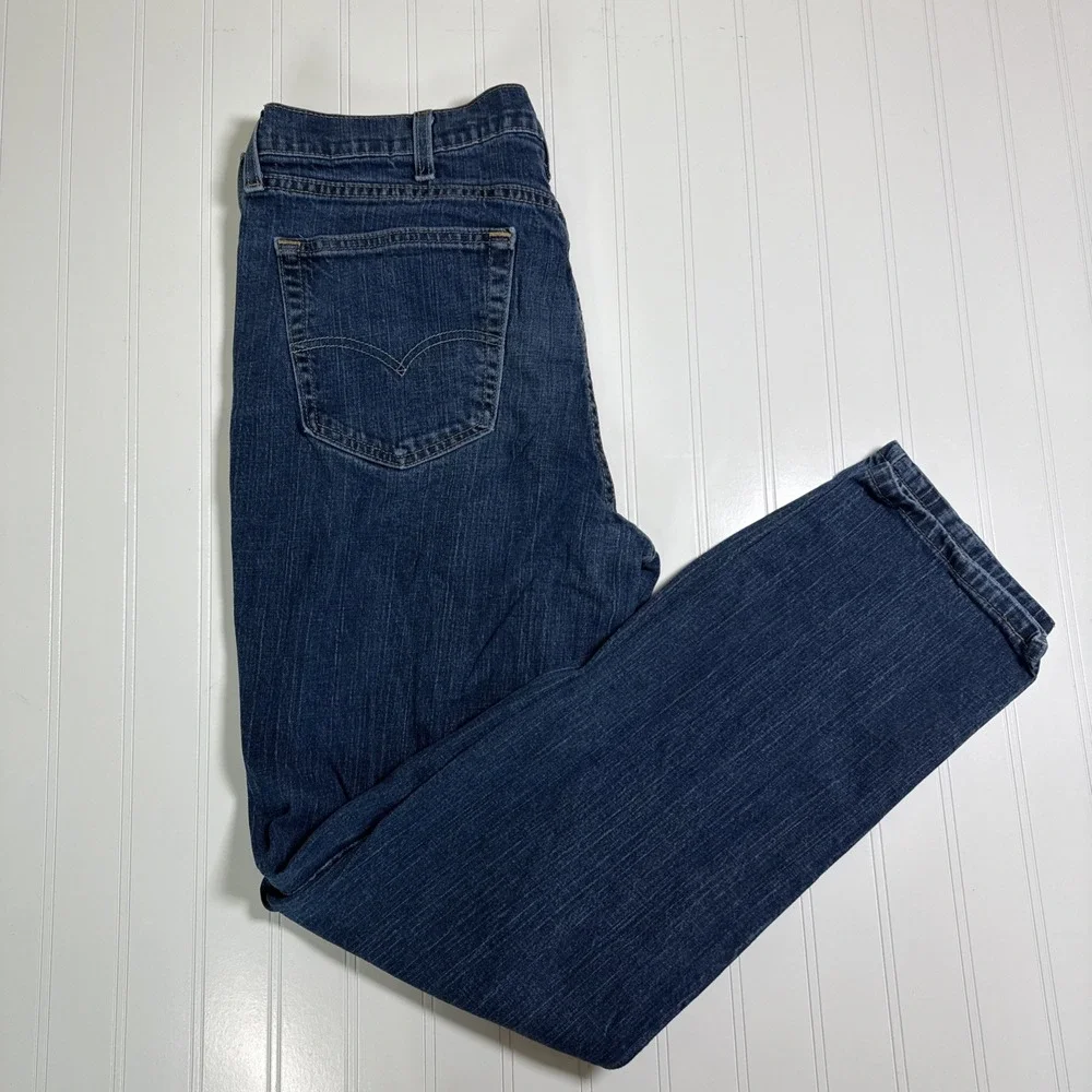 Levi's 541 Straight Leg Men's Jeans,‎ 38 x 34 (really 32L) Medium Wash Blue